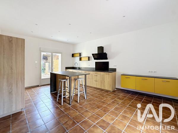 Maison à vendre 4 pièces 145 m² Armissan