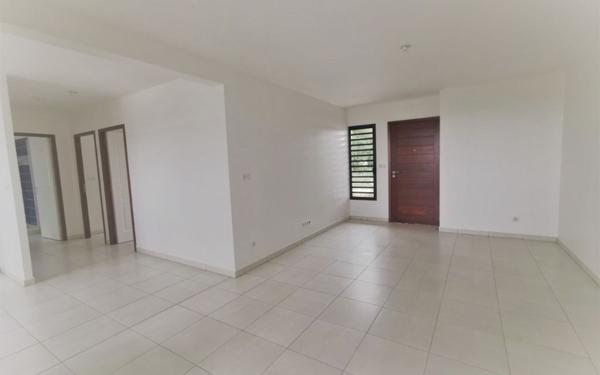 Appartement à vendre    3 pièces •  Remire-Montjoly