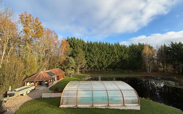 Maison à vendre    5 pièces • 150 m2 Champs-sur-Yonne