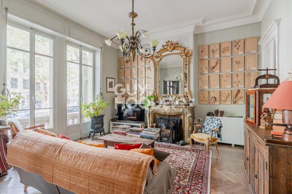 RARE À LA VENTE - T5 140m² Bourgeois Adresse d'Exception