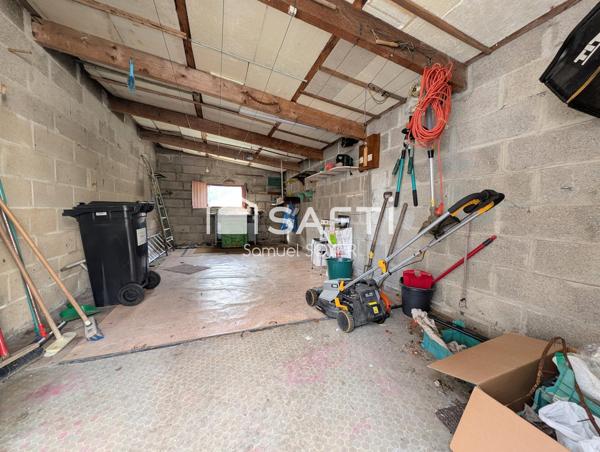 MAISON AVEC GARAGE, JARDIN ET GRENIER AMÉNAGEABLE