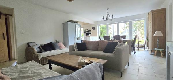 Maison 9 pièces - 202 m²