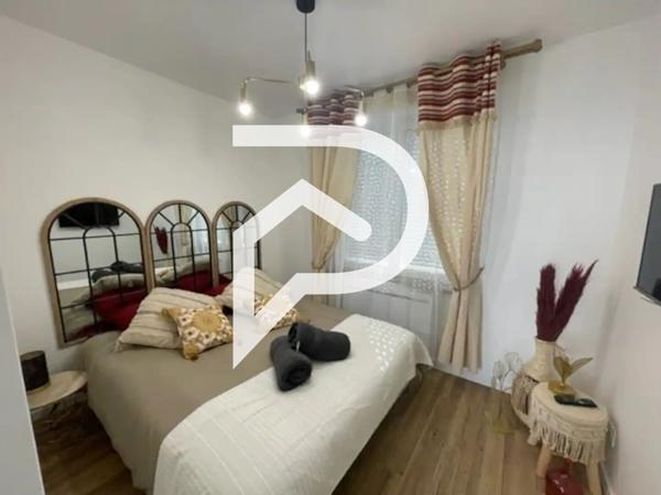 Immeuble 5 pièces 67.9 m2
