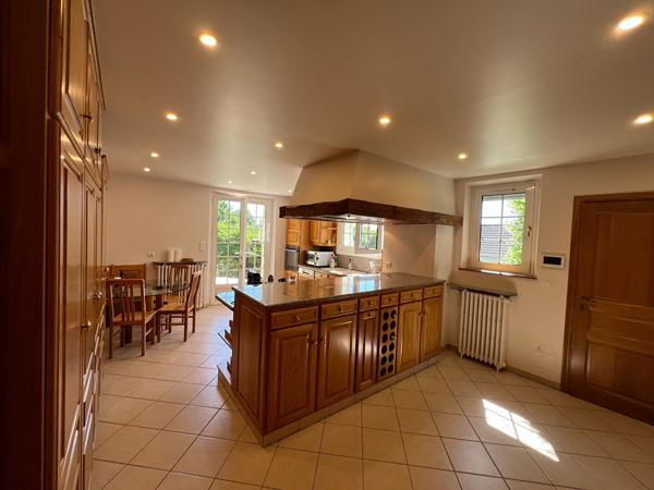 Maison 11 pièces 391.05 m2