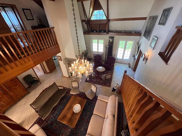 Maison 11 pièces 391.05 m2
