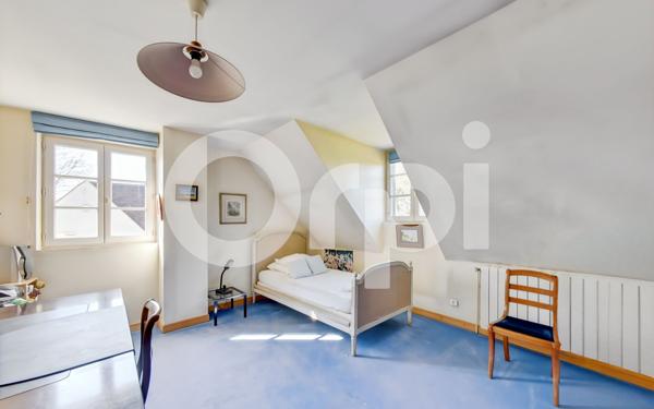 Maison à vendre    8 pièces •  Senlis