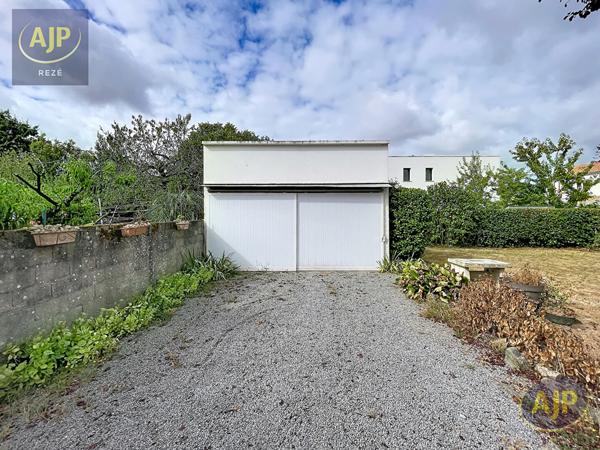 Maison à vendre Reze - 7 pièces, 240m² avec 4 chambre(s) à 583 550€ - AJP Immobilier Rezé