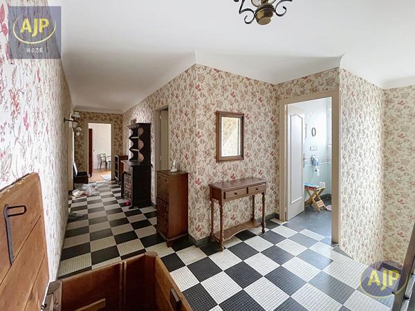 Maison à vendre Reze - 7 pièces, 240m² avec 4 chambre(s) à 583 550€ - AJP Immobilier Rezé