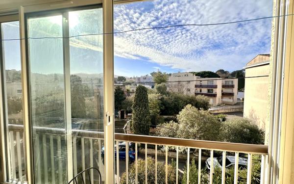 Appartement à vendre    3 pièces • 54 m2 Six-Fours-les-Plages