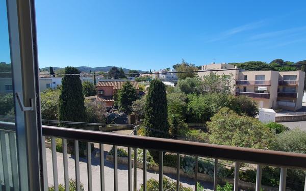 Appartement à vendre    3 pièces • 54 m2 Six-Fours-les-Plages
