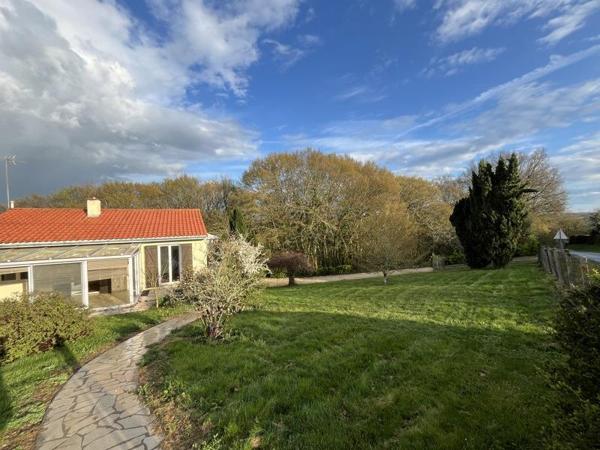Maison à louer |  Nanteuil-en-Vallée |  4 pièces | 85 m²