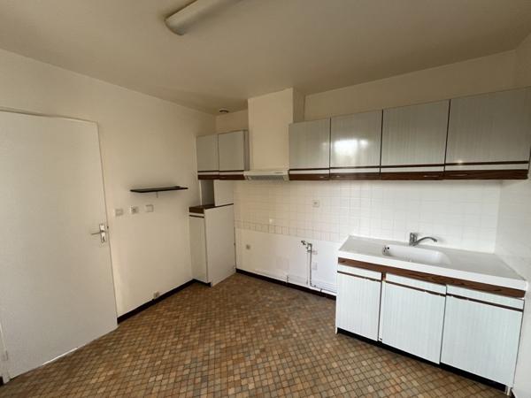 Maison à louer |  Nanteuil-en-Vallée |  4 pièces | 85 m²