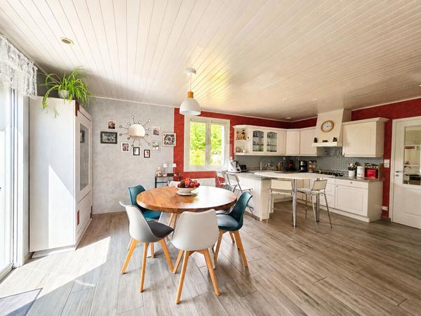 Maison Pont Saint Martin 6 pièce(s) 125 m2