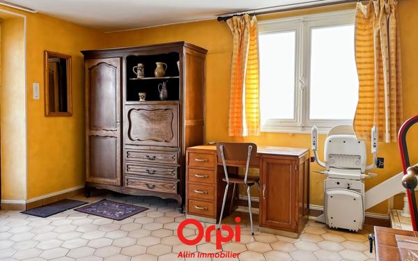 Maison à vendre    4 pièces •  Montmarault