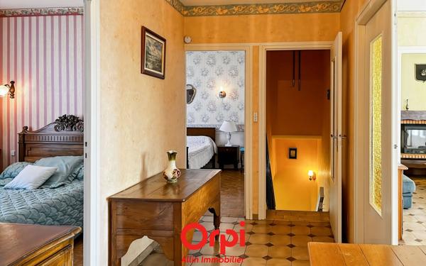 Maison à vendre    4 pièces •  Montmarault