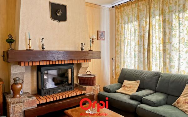 Maison à vendre    4 pièces •  Montmarault