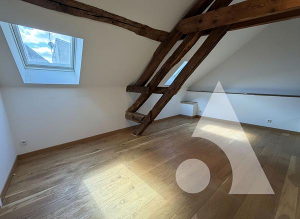 Maison 10 pièces 328.3 m2