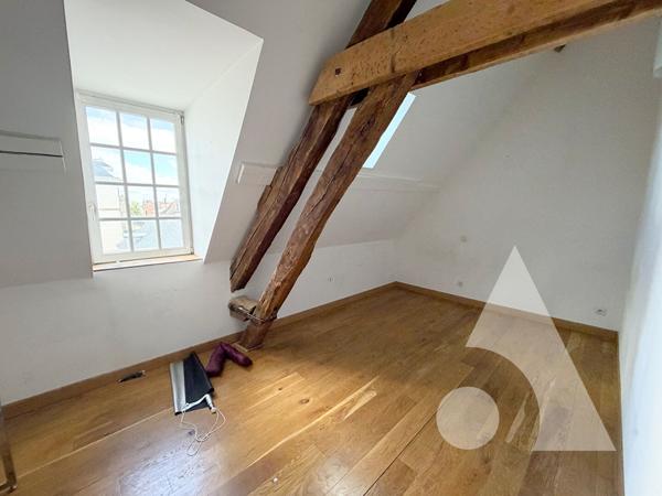 Maison 10 pièces 328.3 m2
