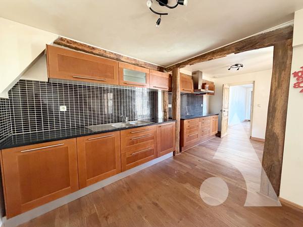 Maison 10 pièces 328.3 m2