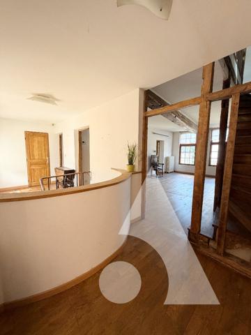 Maison 10 pièces 328.3 m2