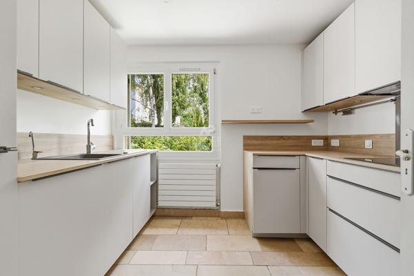 Maison Mareil Marly 9 pièce(s) 875 000 € **  - Référence  18525