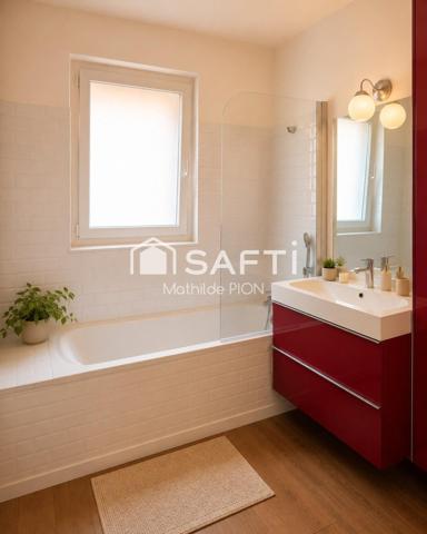 Appartement contemporain dans une maison de charme