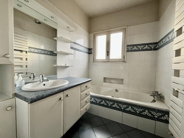 Appartement 5 pièces - 115 m² Exclusivité efficity