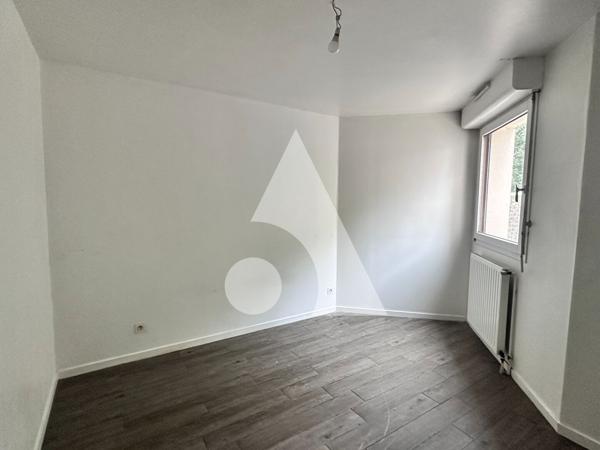 Appartement 4 pièces 90.5 m2
