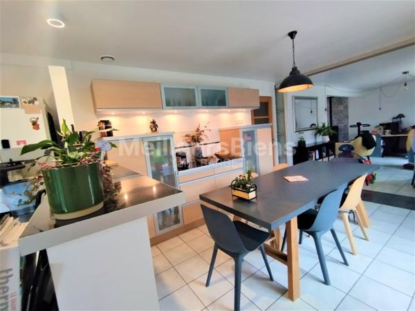 Maison en environnement familial