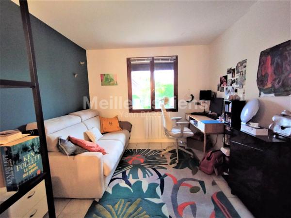 Maison en environnement familial