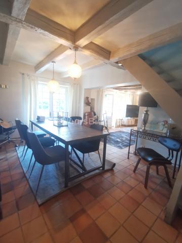 FONDETTES, Maison 180M2, 4 chambres, Maison d'hôtes, dépendances, parc arboré, piscine.