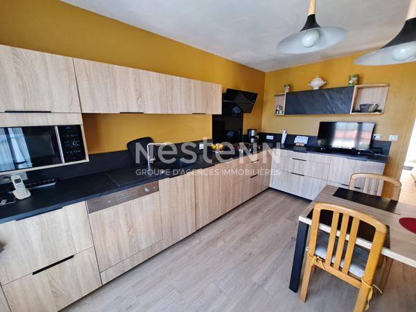 Maison 5 chambres situee a Fontenay Le Comte avec parc, piscine et pool house