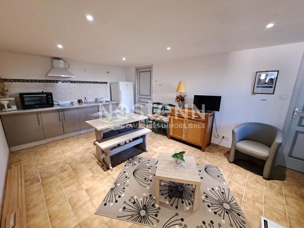 Maison 5 chambres situee a Fontenay Le Comte avec parc, piscine et pool house