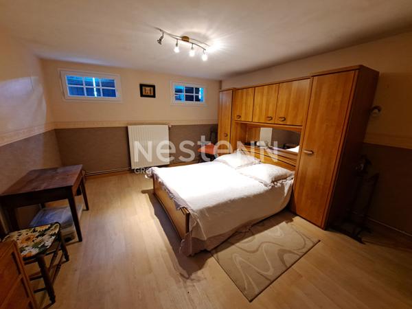 Maison 5 chambres situee a Fontenay Le Comte avec parc, piscine et pool house