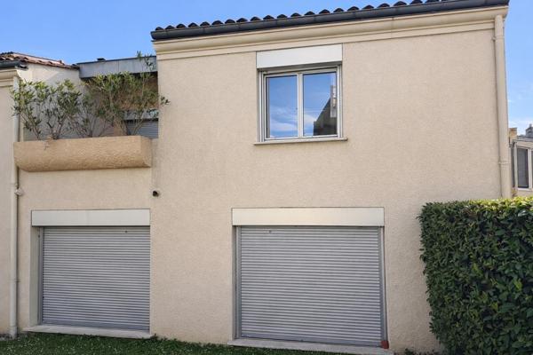 Chartrons – Jardin Public | T4 Duplex avec Terrasse & Garage – 101 m²