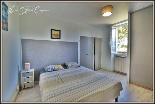 Maison de maître de 224 m² environ à vendre 10 pièces  (40) et dépendances