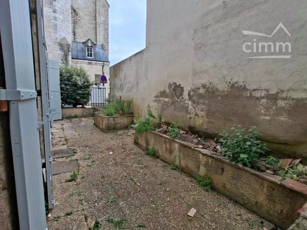 AGEN. Superbe appartement T3 de 65 m² environ, idéalement situé à proximité de la gare. Rénovation complète de 2026.