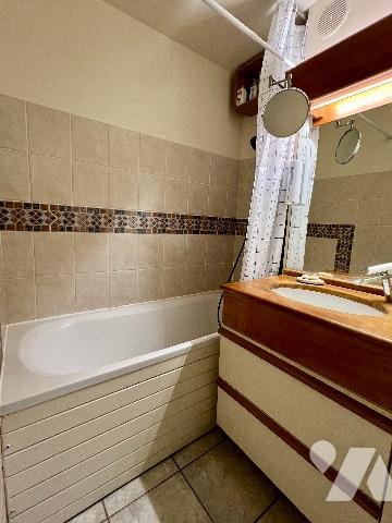 F2 à 2 min des Roches Noires