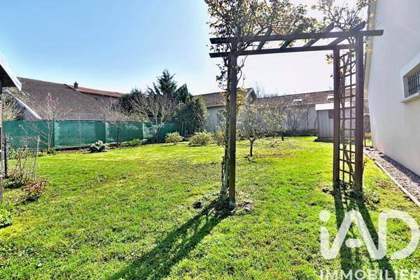 Location maison 4 pièces 107 m² Fossieux