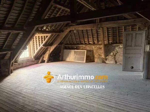 Vente                                                      Maison
                        
                     5 pièces                      110 m2                     à Martigné-Ferchaud