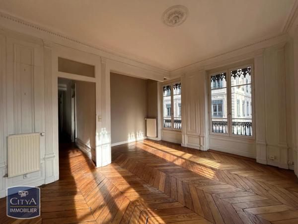 Appartement à louer 4 pièces 91.7m²