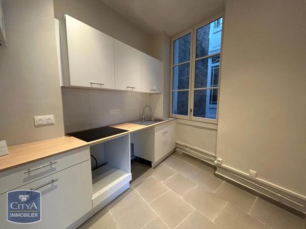 Appartement à louer 4 pièces 91.7m²