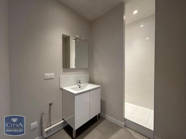 Appartement à louer 4 pièces 91.7m²