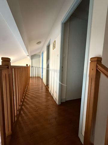 Duplex lumineux en plein coeur de ville avec parking sécurisé
