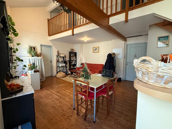 Duplex lumineux en plein coeur de ville avec parking sécurisé