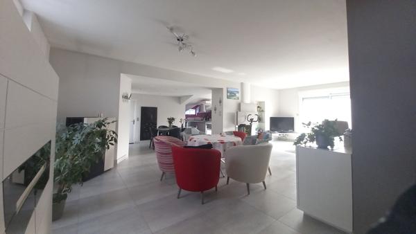 Charmante Maison à Vendre à Divatte sur Loire - 3 chambres, garage et jardin - 360 000 €HAI