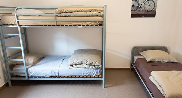 Bâtiment polyvalent avec fort potentiel activité professionnelle & habitation Saint didier