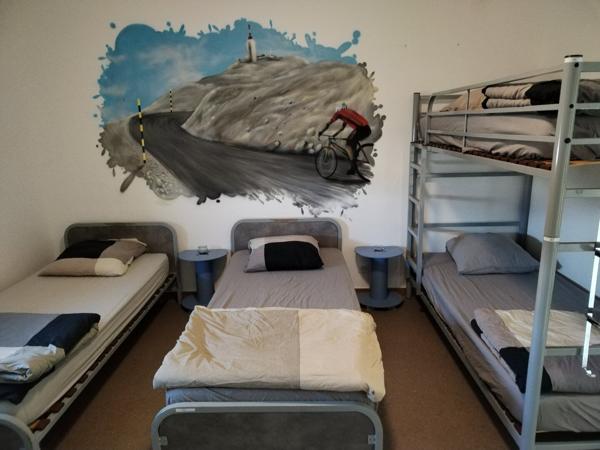 Bâtiment polyvalent avec fort potentiel activité professionnelle & habitation Saint didier