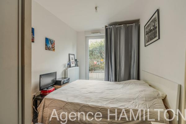 Nanterre université, T4 de 76 m2 avec 50 m2 de jardin/terrasse + parking Nanterre