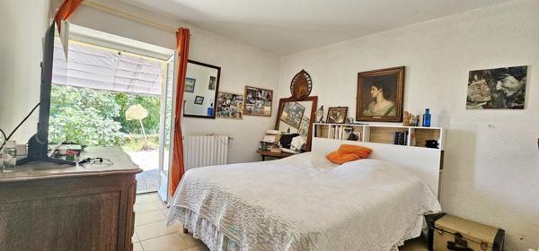 A Rocamadour belle longère avec piscine avec une superbe vue.